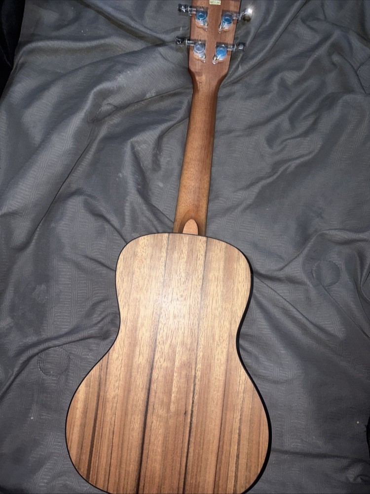 Kala KA-PWC Pacific Concert Ukulele Walnut