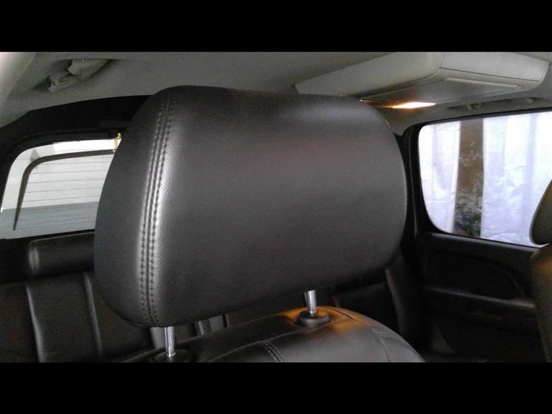 AVALNCH15 2009 Headrest 303455