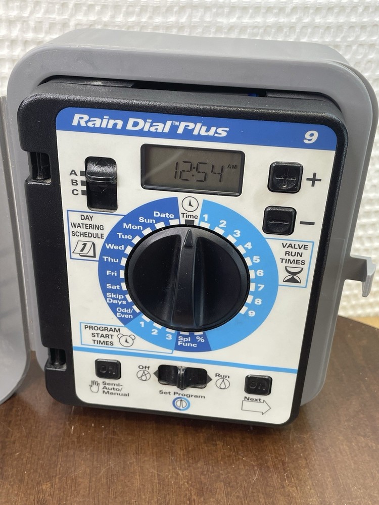 Irritrol Rain Dial RD9Plus-INT Irrigation Timer System Controller Vintage 1998
