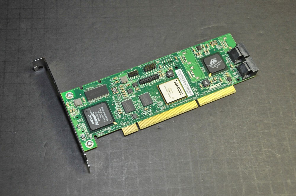 AMCC 3Ware 9550SXU-4LP 4-Port SATA Raid Controller