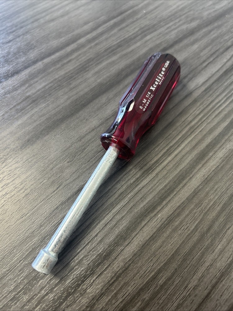 Xcelite 8M 1/4" x 3" Magnetic Nutdriver, Red Handle