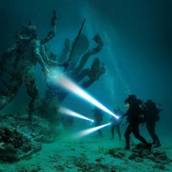 Professional Diving Flashlight Type-C USB Rechargeable Dive Led Underwater Lamp