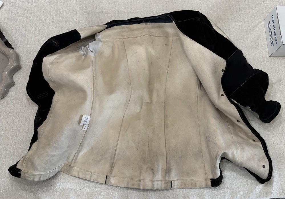Gehmann Woman’s Shooting Coat