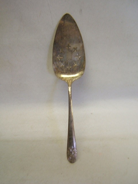 Melody Silver Plated Antique Pie Server 9" long GUC FS