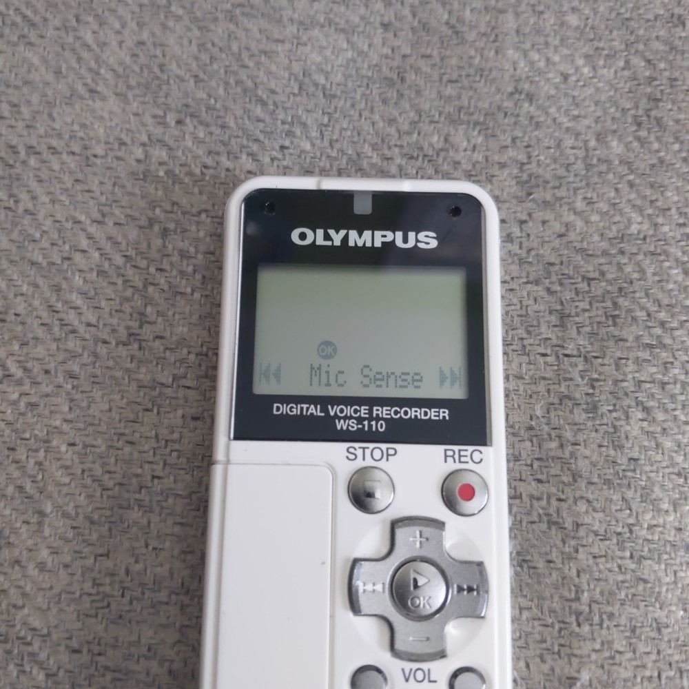 Olympus Digital Voice Recorder WS-110 (WORKS - READ DESCRIPTION)