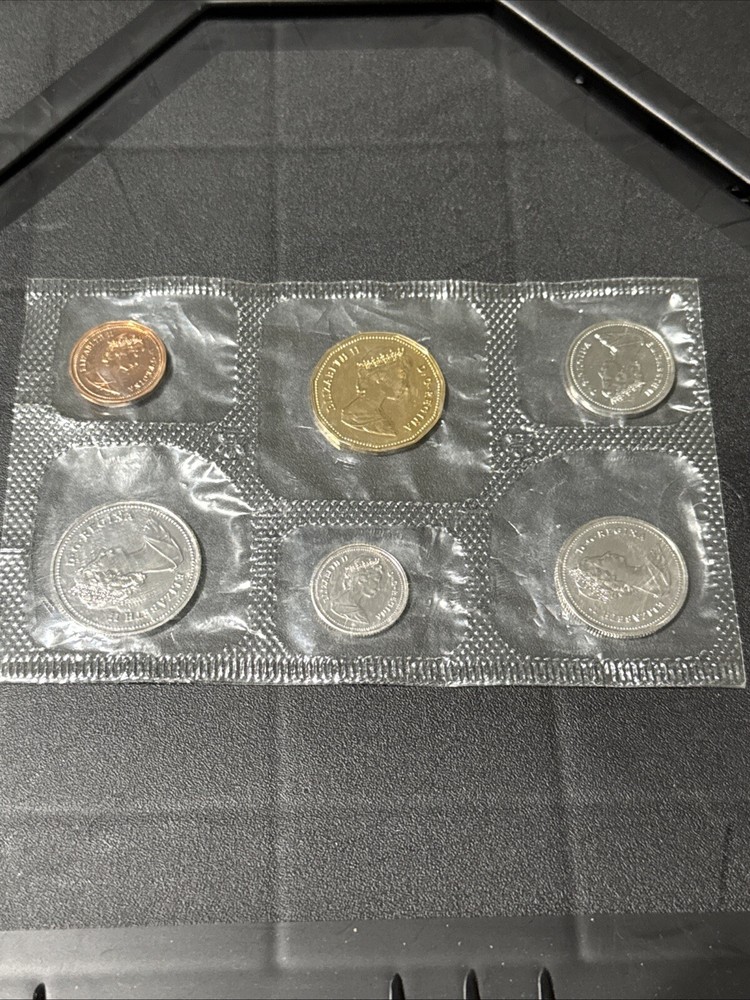 1993 Canada six coin mint set!