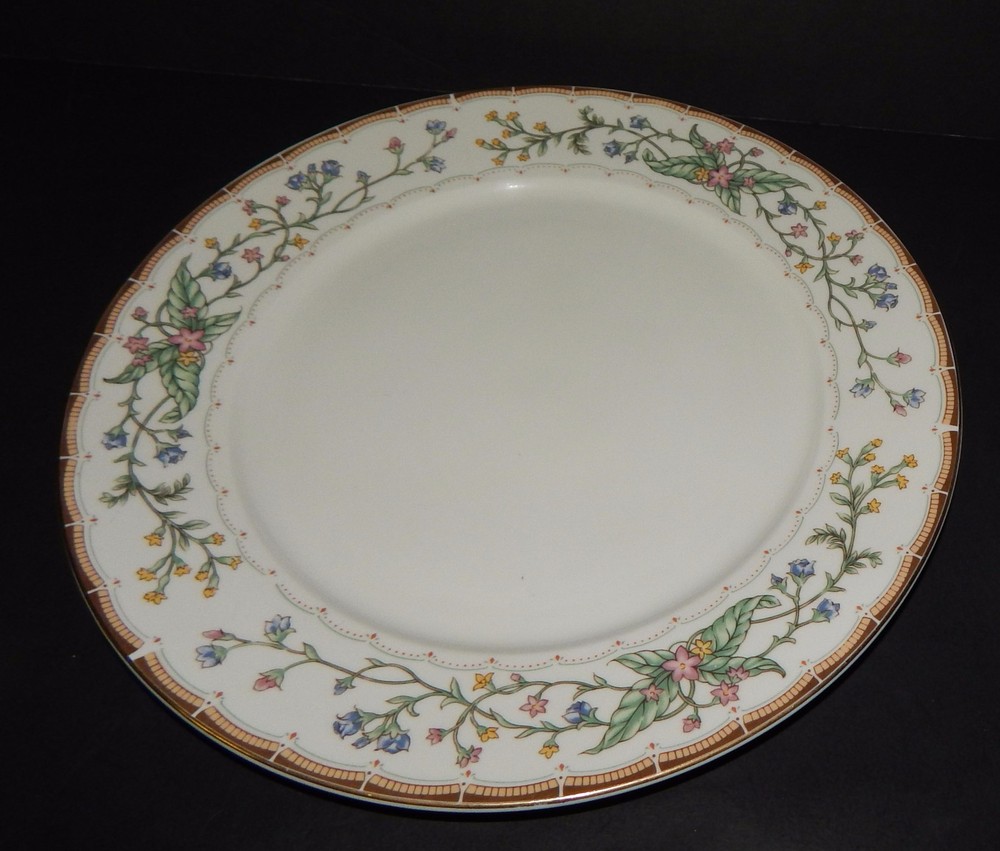 Farberware Wellesley 486 Pattern China White Multi-Color 12" Serving Platter