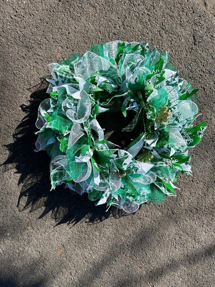 ST. PATRICK'S DAY CUSTOM HANDMADE 22"  WREATH