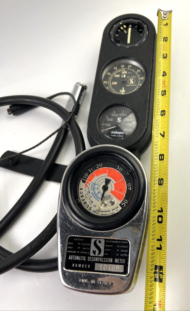 Scubapro Automatic Decompression Meter Plus Regulator, etc. See Pics