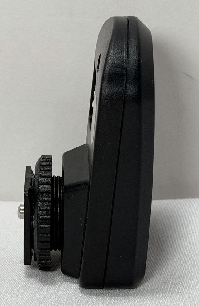 WanSen AC-04 4-Channel Wireless Studio Flash Trigger Set - 1 Transmit 2 Receive