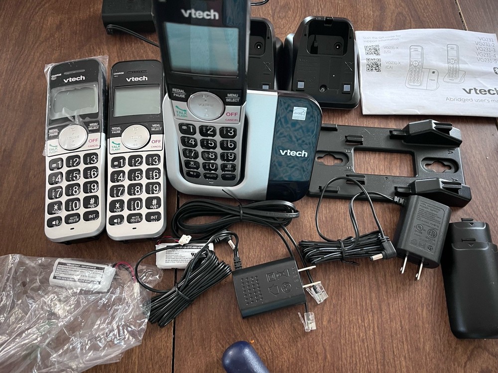 VTech VG231-3 Cordless Phone 3 Handset