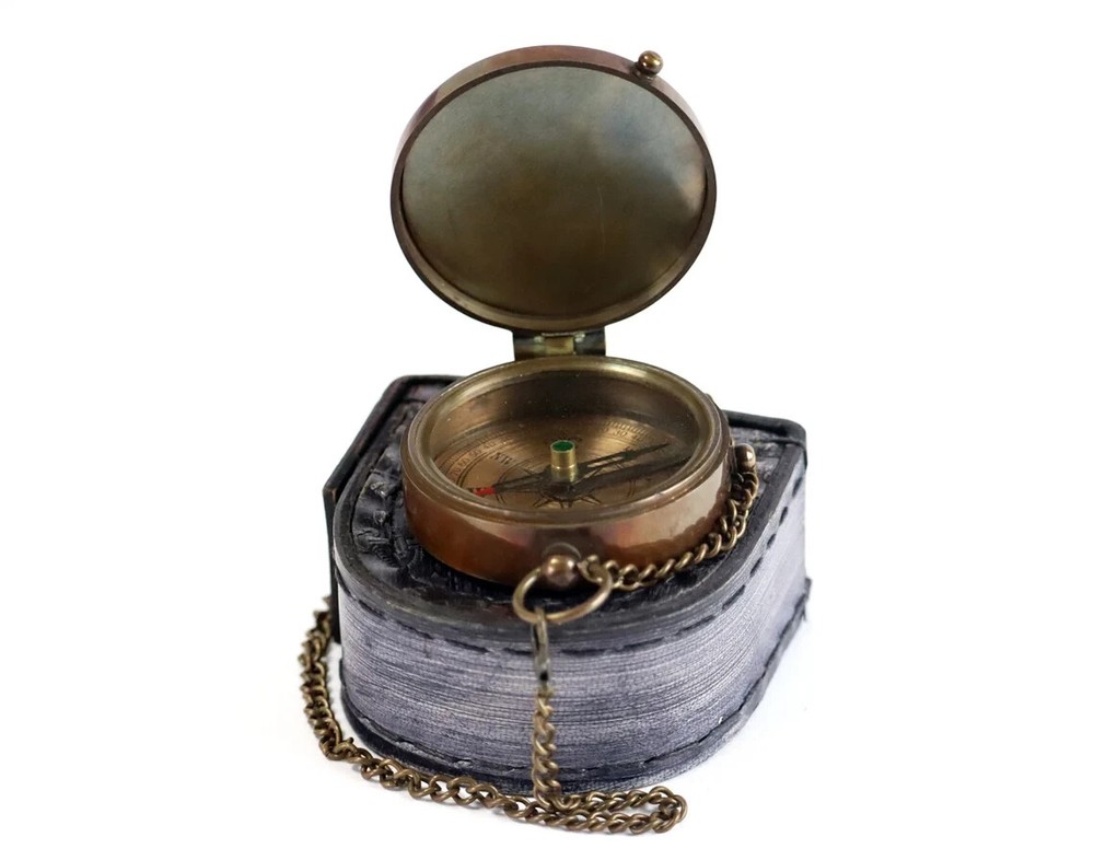 Working Brass Compass Nautical Maritime Engraved Flat Compass Gift For Loved One