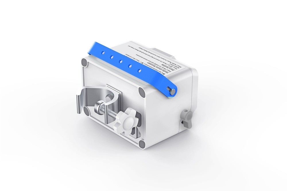 Infusion pump with touchscreen, dual CPU, multi-mode operation, waterproof