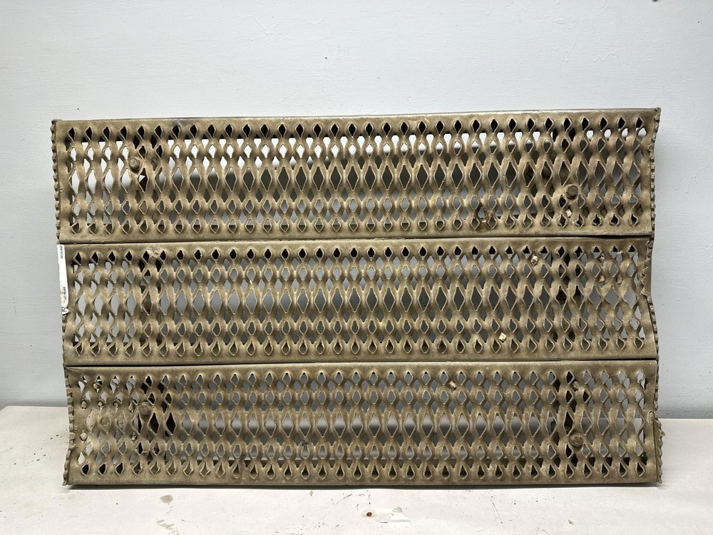 Peterbilt 386 21 x 34 Deckplate - Used