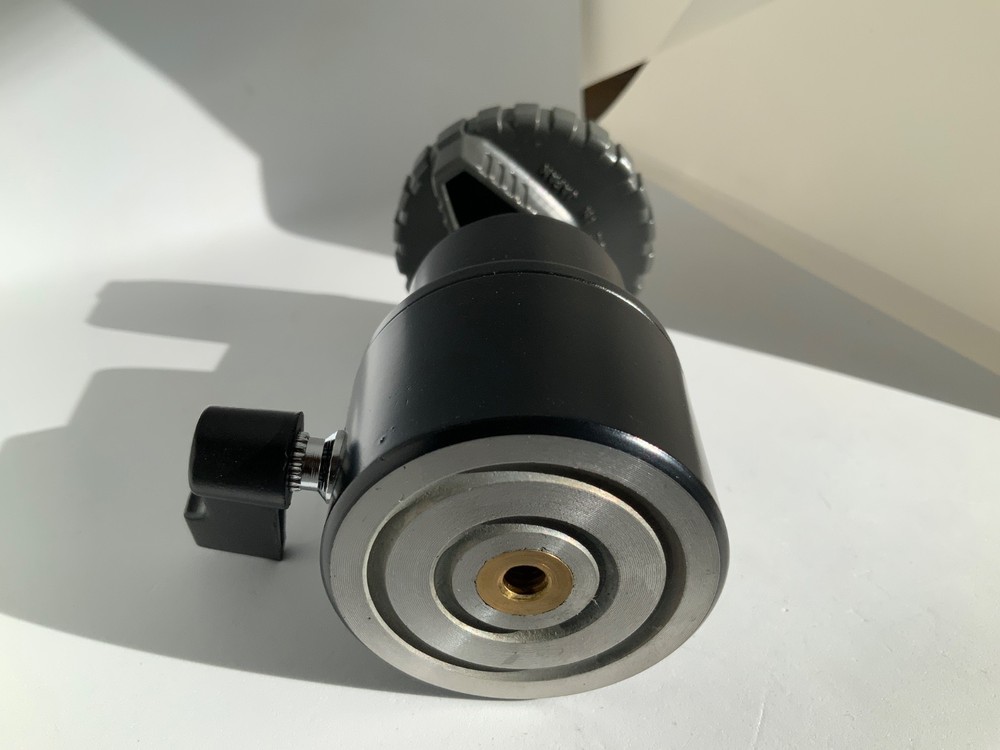 Slik Ball Head f/Medium format / full frame digital camera L.N.