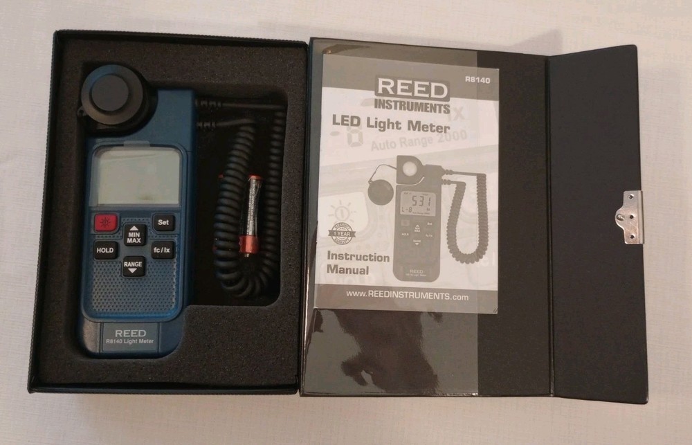 REED Instruments R8140 LED Light Meter