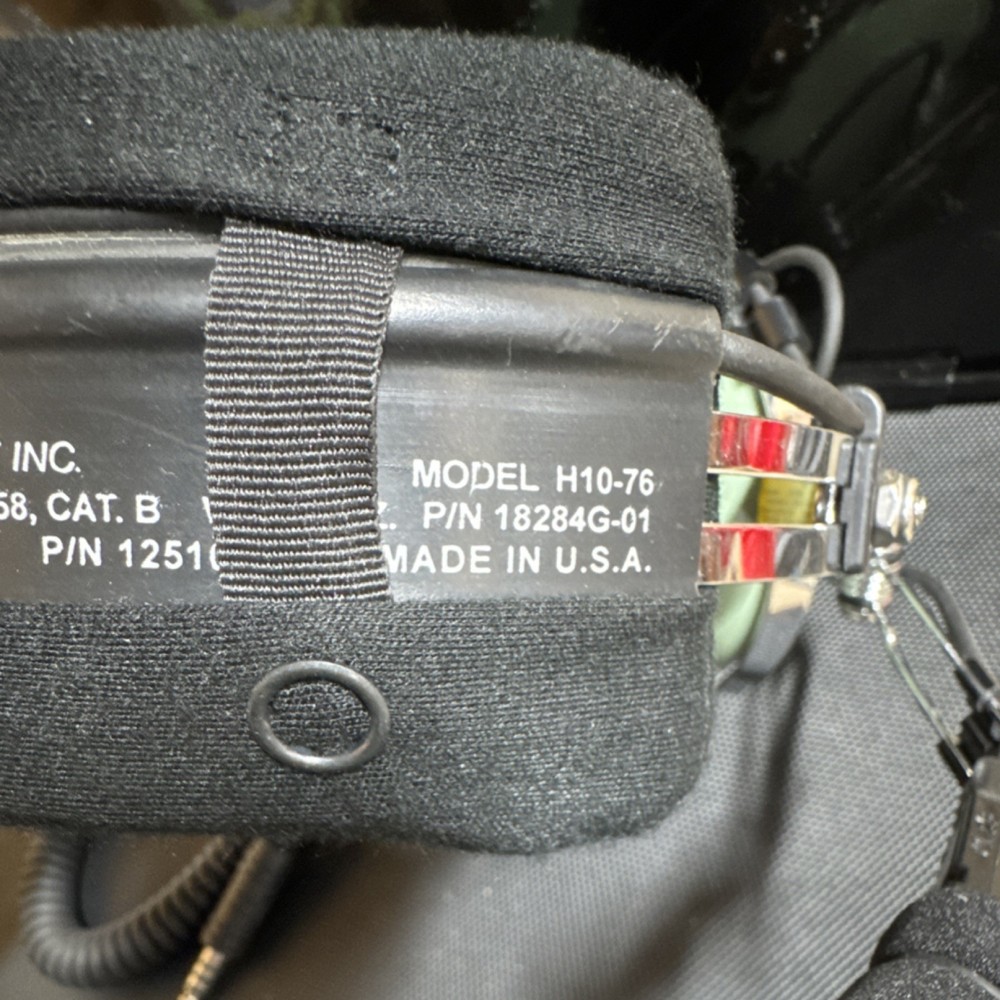 David Clark H10-76 Aviation Headset In Apache Pelican Case