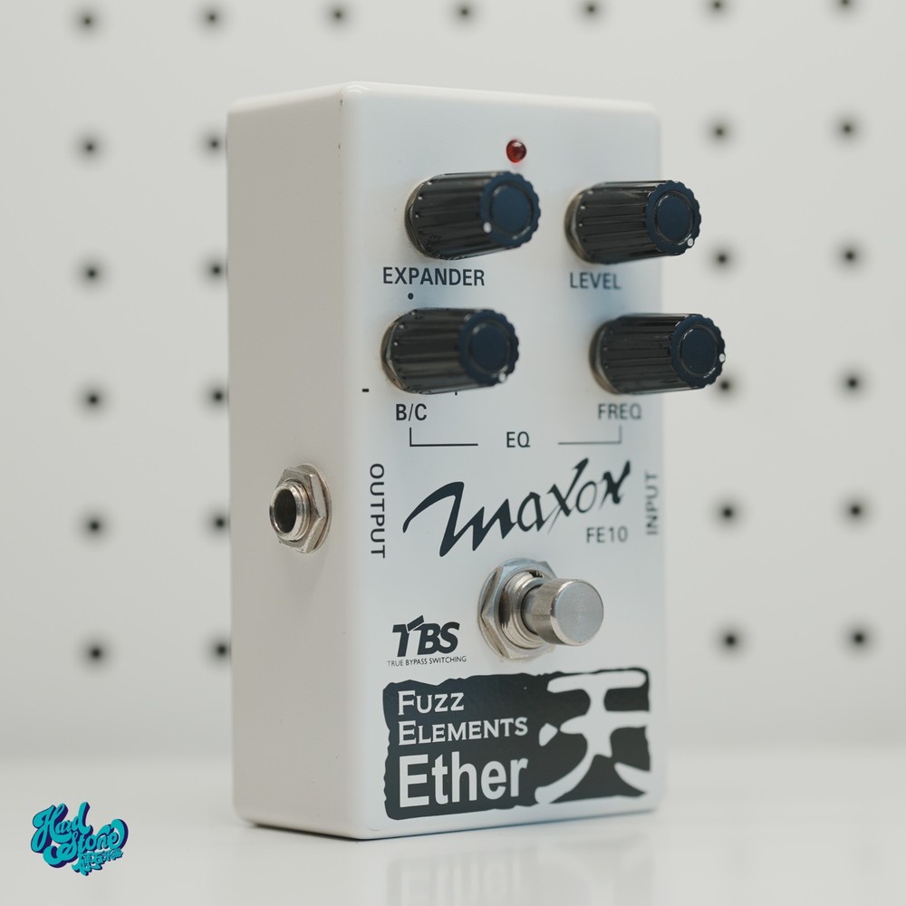 Maxon FE10 Fuzz Elements Ether Octave Fuzz Guitar Effects Pedal