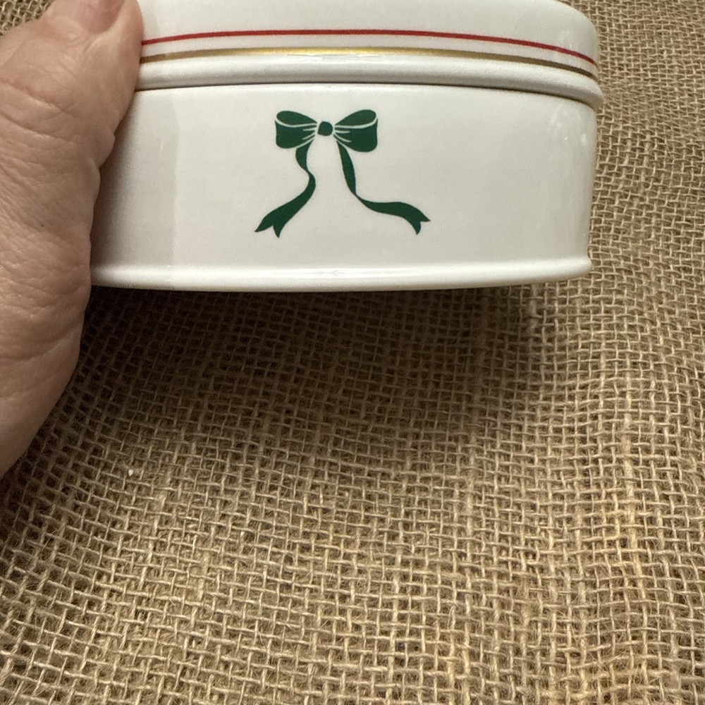 Christopher Stuart angel song oval trinket box