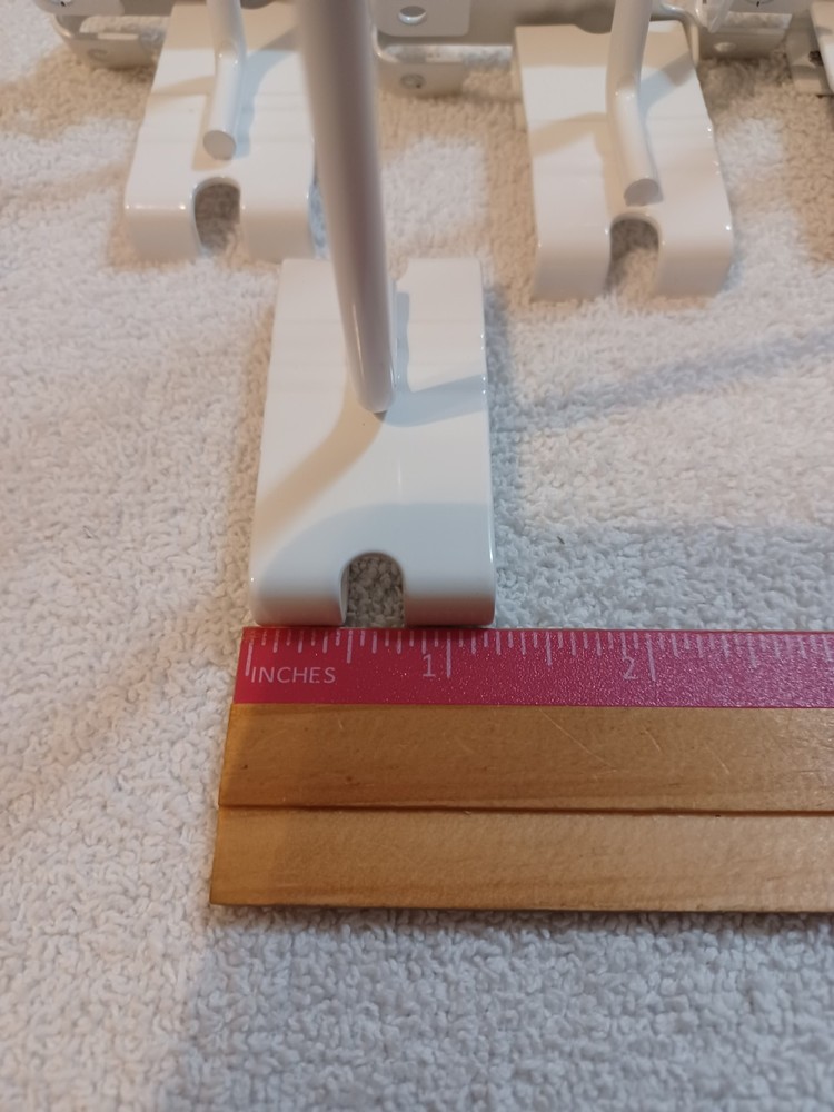 9" Gridwall Hooks Qty-30 White Hooks For Grid Panel Displays B-42