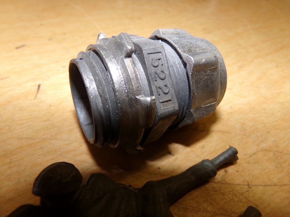 Thomas & Betts Fitting, 5221 *Free Shipping*