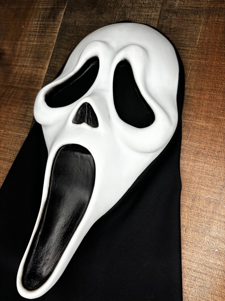 Deluxe Scream Screen-Accurate Reshrouded EU Mask