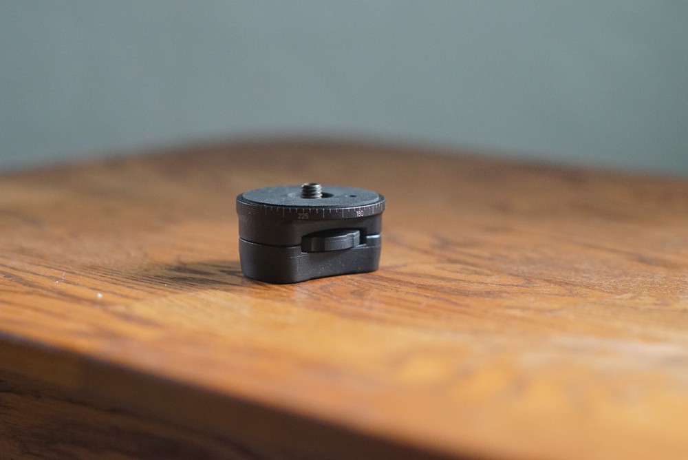 Manfrotto 627 Basic Swivel Head Adapter