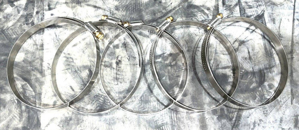 (5) BREEZE CLAMP SOLID LINED HOSE #72 4-1/16"-8