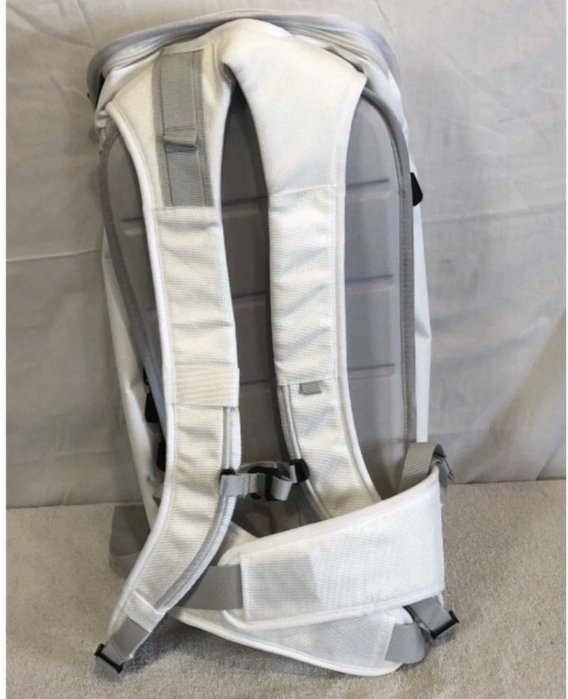 DoucheBag Explore 20L Backpack Great For All Occasions removable Straps ￼