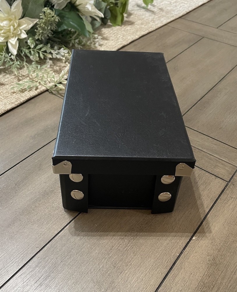Snap And Store Box