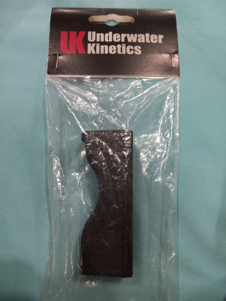Underwater Kinetics Charge Cradle for Aqualite, accepts mini USB cable.