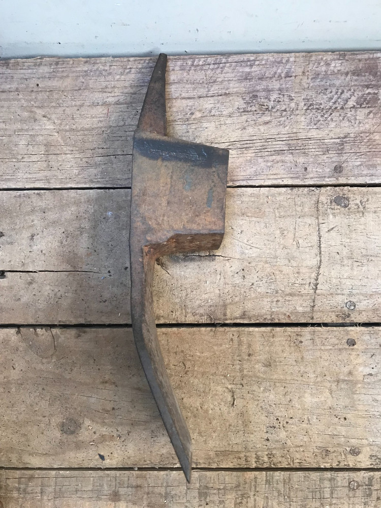 Old Kelly Axe & Tool Co. True Temper Digging Mining Pick w/ handle