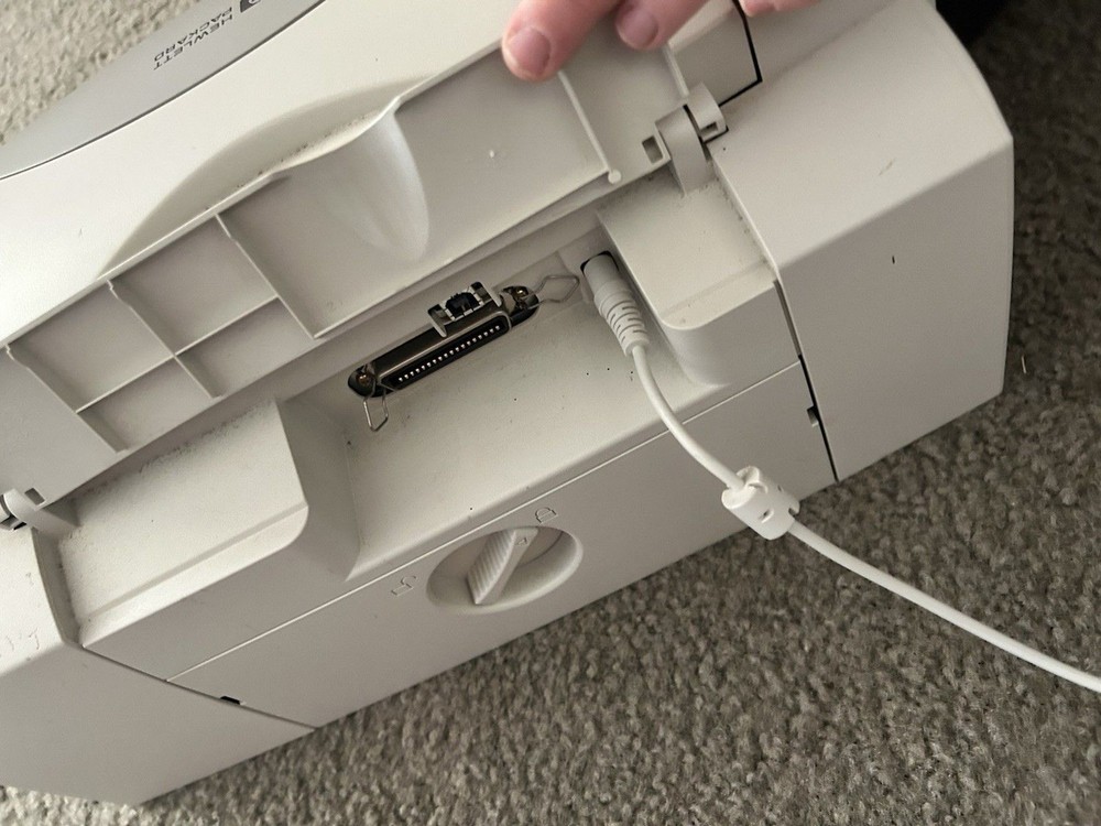 ⭐️Hp Deskjet 882C Printer POWERS ON needs Ink