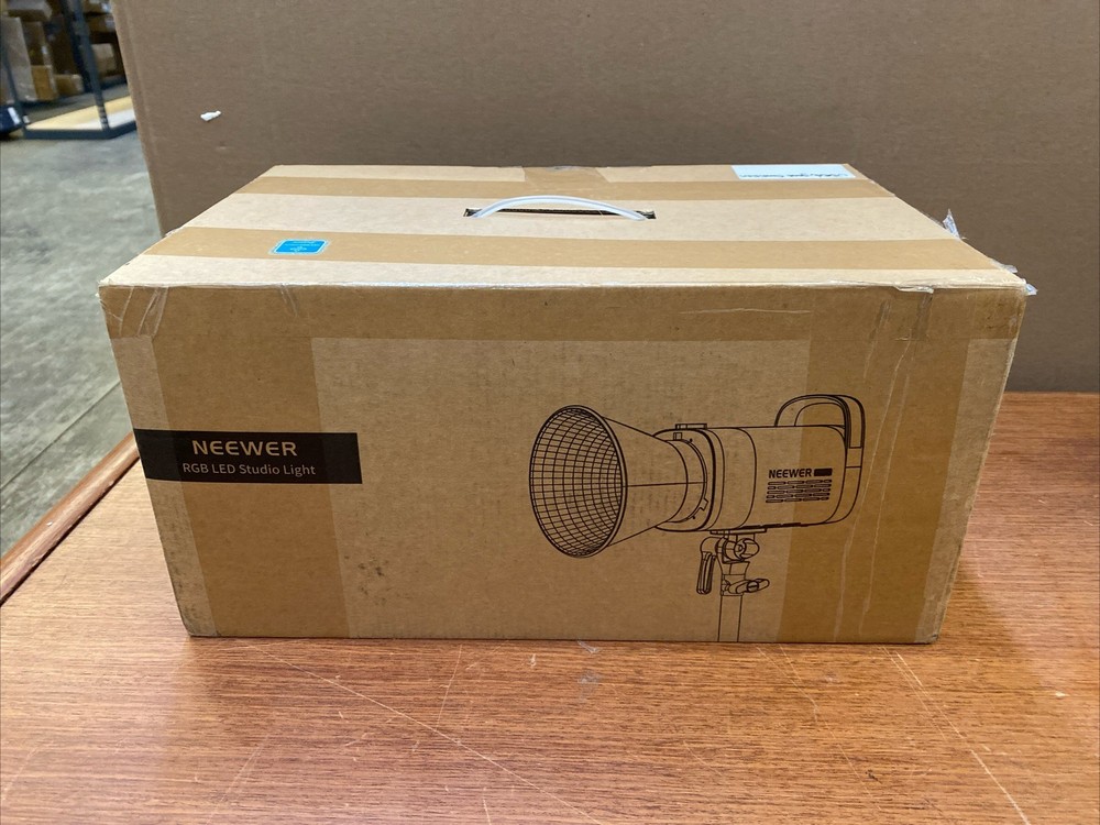 NEEWER CB60 RGB Video Light