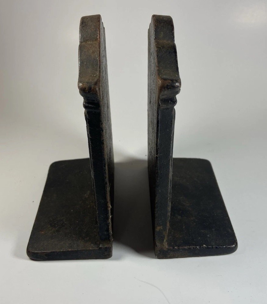 Vtg Cast Iron Bookend Set - Shakespeare Library Theme