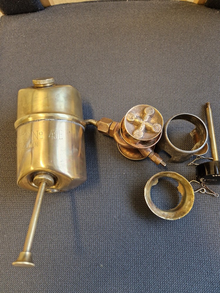 BEAUTIFUL Vintage Radius 43E Stove Chrome