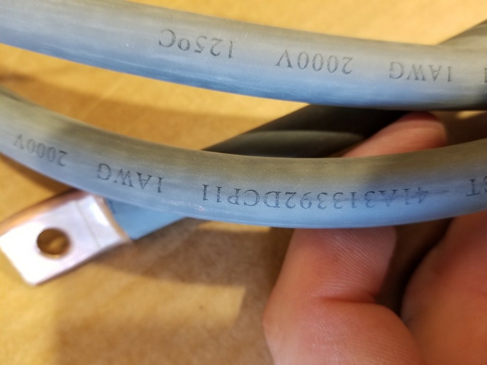 Caterpillar 1 AWG 9ft 2000V Electric Cable