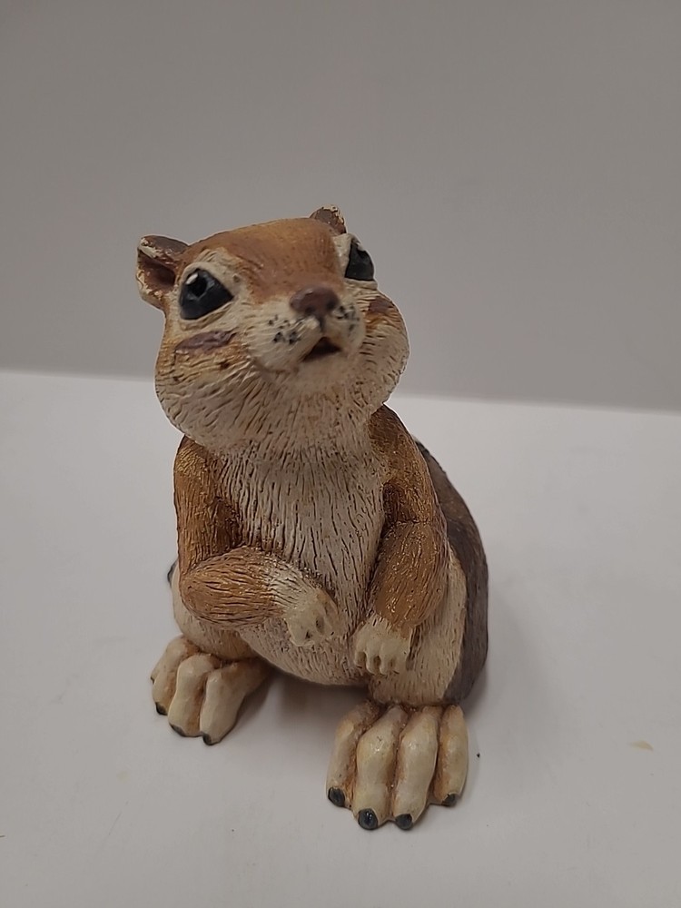 Highly Detailed C.M.O'KELLEY painted Plaster Chipmunk