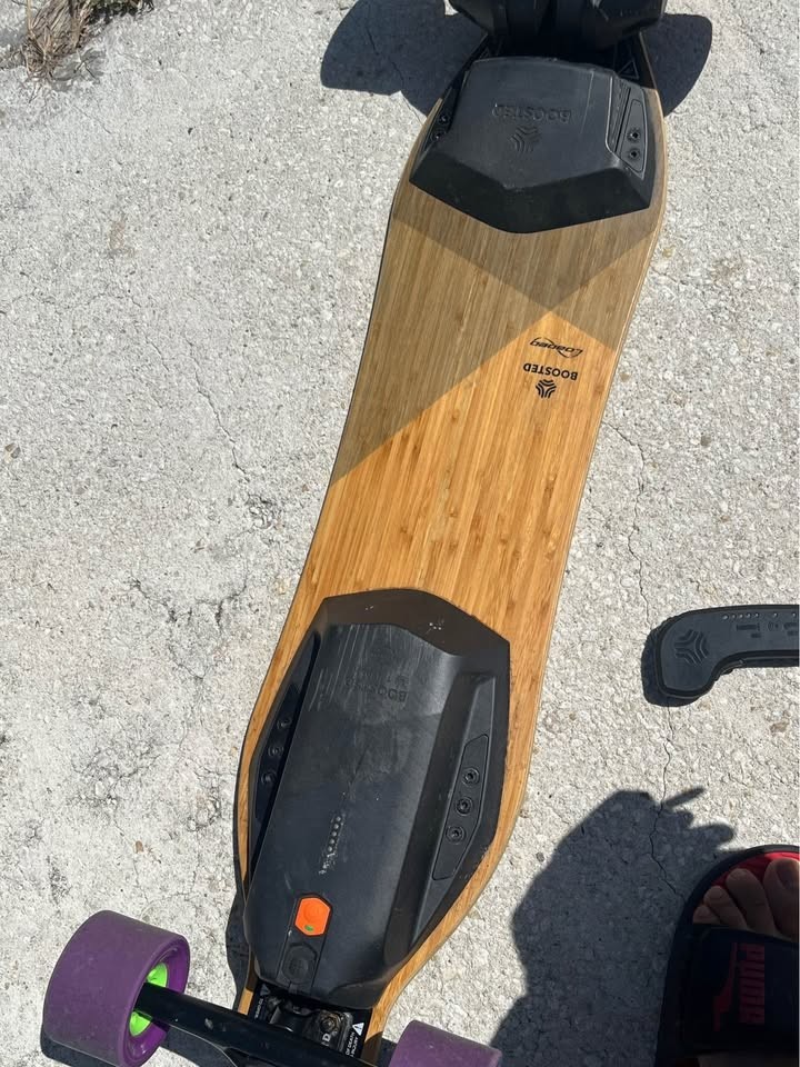 Boosted Board V2 Dual – Extended Range Bundle 2x🔋⚡