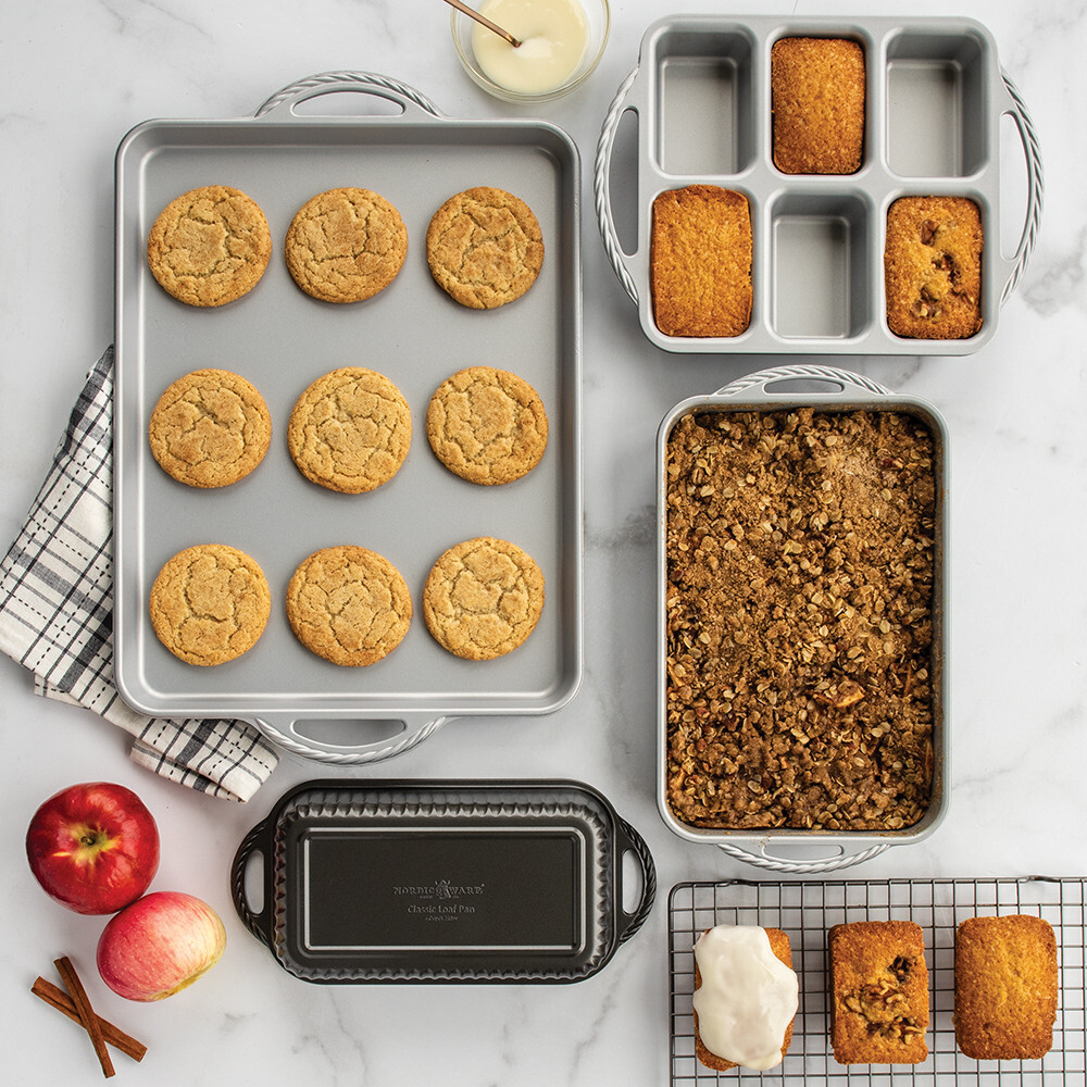 Nordic Ware ProCast Mini Loaf Pan