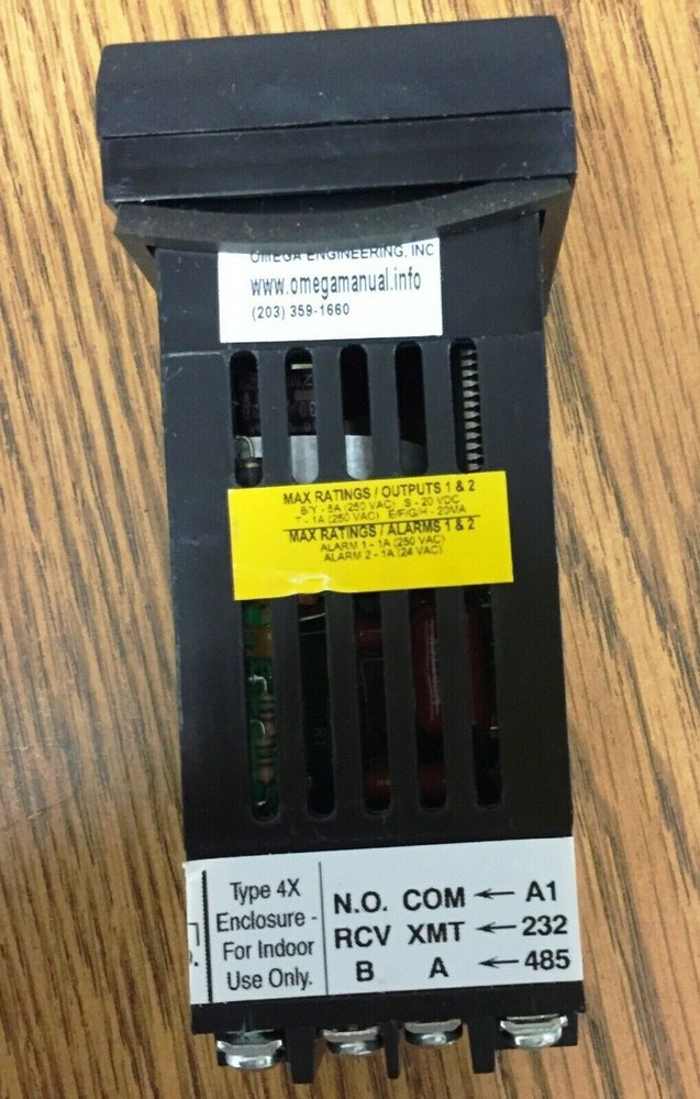 OMEGA Model: CN8201-DC1 Temperature Controller