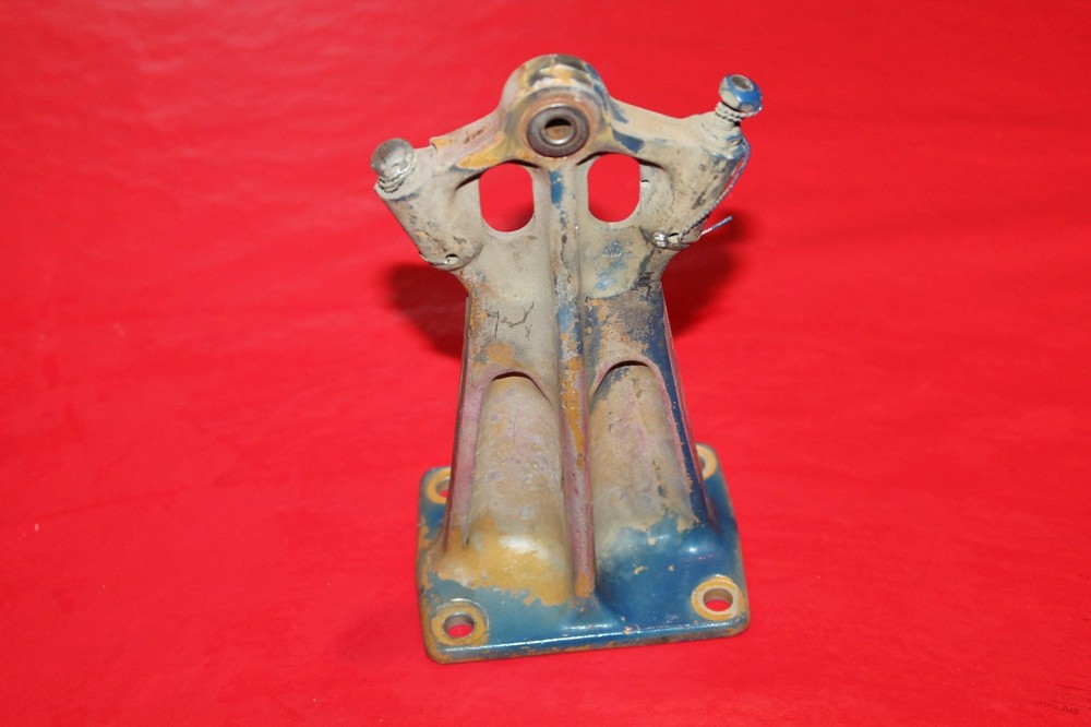 Piper Navajo Elevator Hinge 45253-03