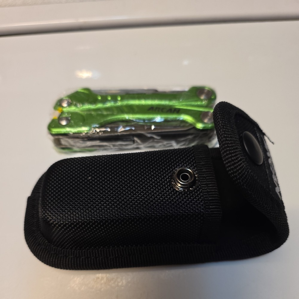 Arcan Profession Tools 12 in 1 Multitool with nylon sheath.