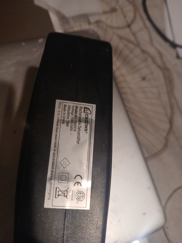 Battenfeld 1092878 Lockdown Rechargeable Dehumidifier