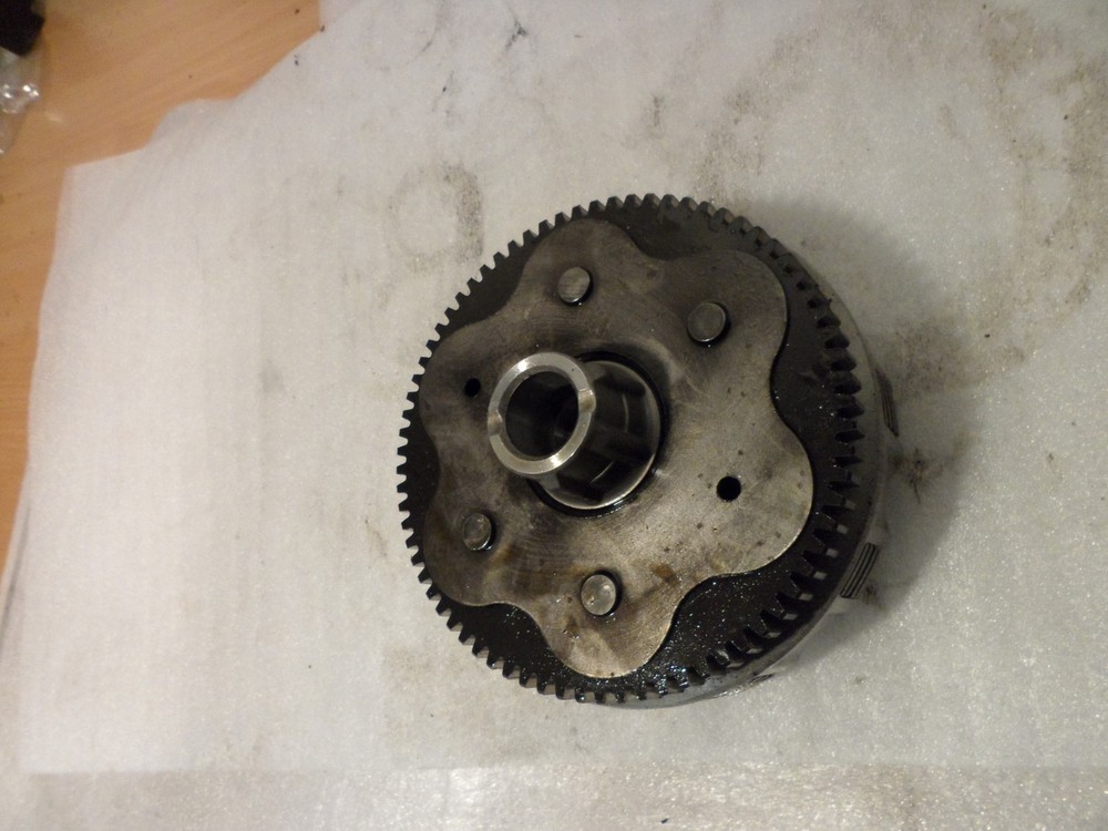 Yamaha sr125 e '82 (10f) clutch, pressure plate, inner, outer basket.