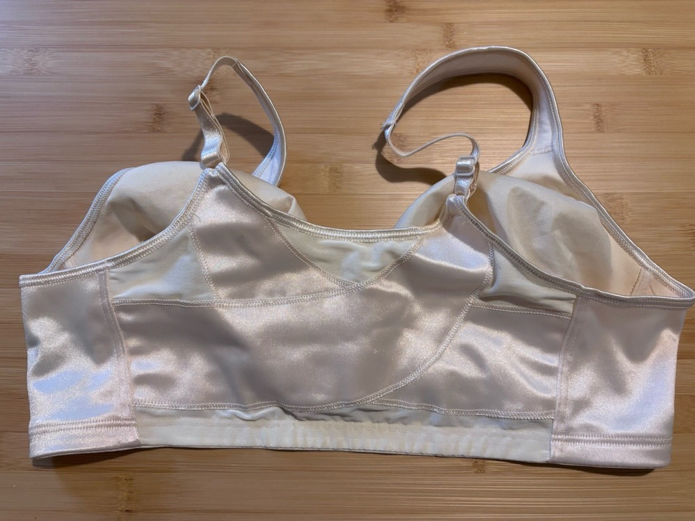 Playtex 18 Hour Posture Boost Side Back Smoothing Wireless Bra E525 White 38B