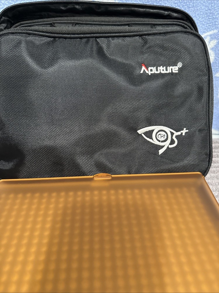 Aputure Amaran AL-528s LED Flood Light