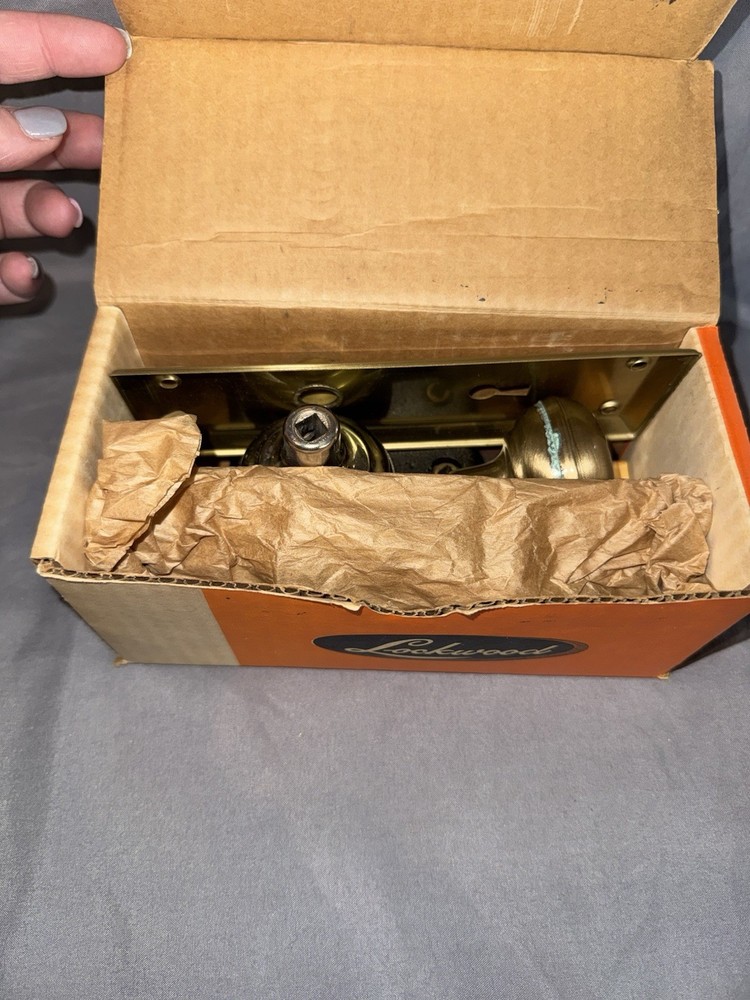 Lockwood Madison Bathroom Lock Set In Box