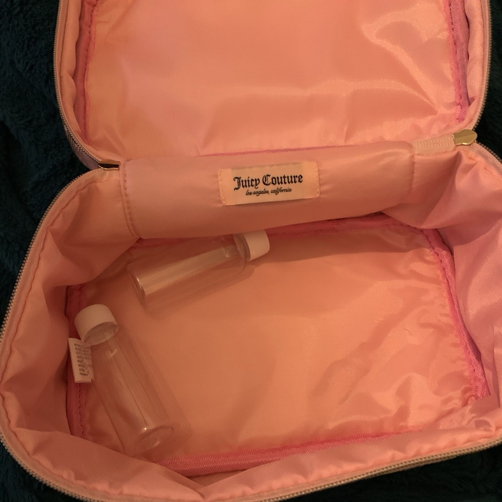 Juicey Couture Make Up Bag
