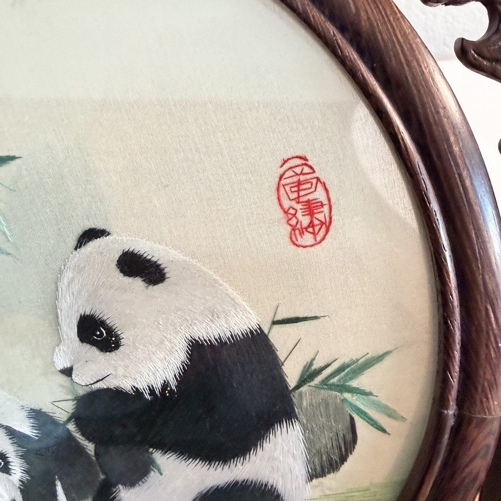 Double-Sided Panda & Bamboo Silk Thread Moving Round Picture Wooden Frame